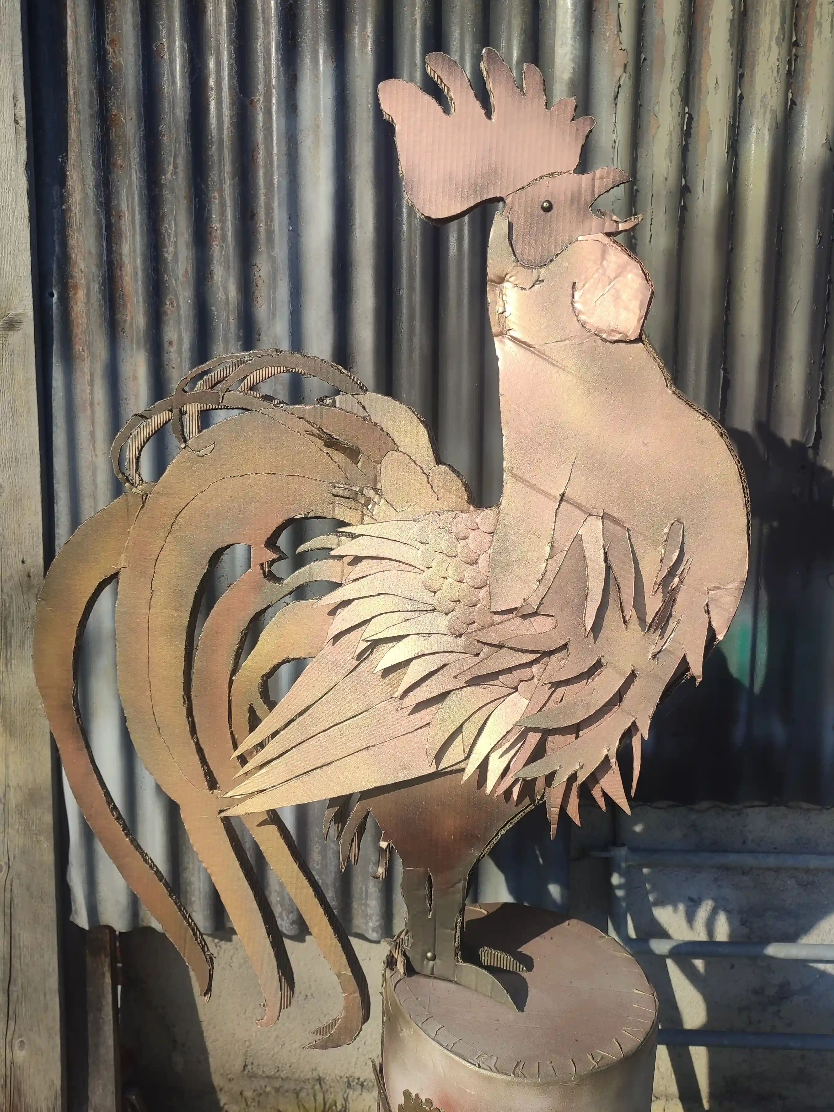 Composition vivante en acier et laiton, mouvement et rythme