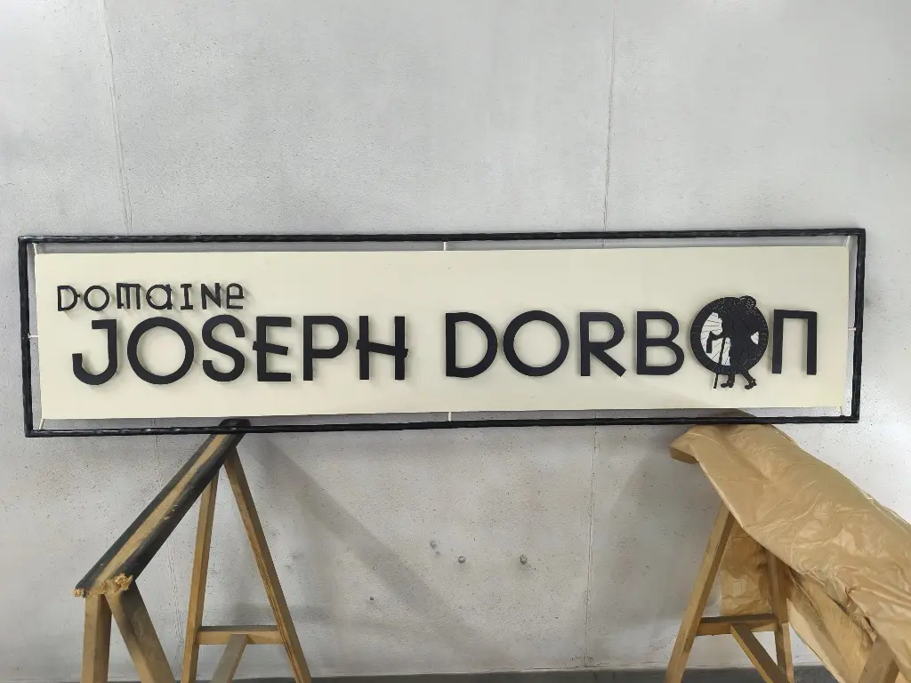 Enseigne Domaine Joseph Dorbon — Ferronnerie d'art